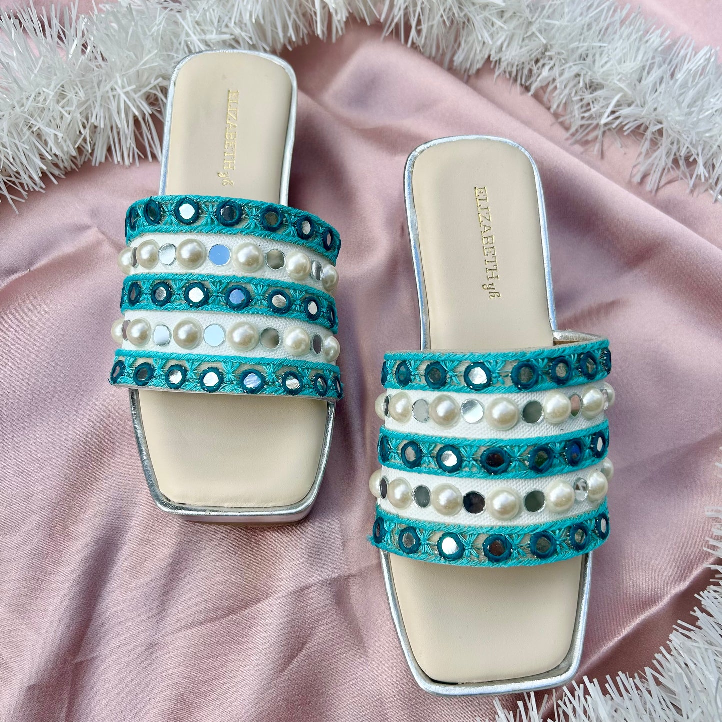 ELZ Lace me up Wedges