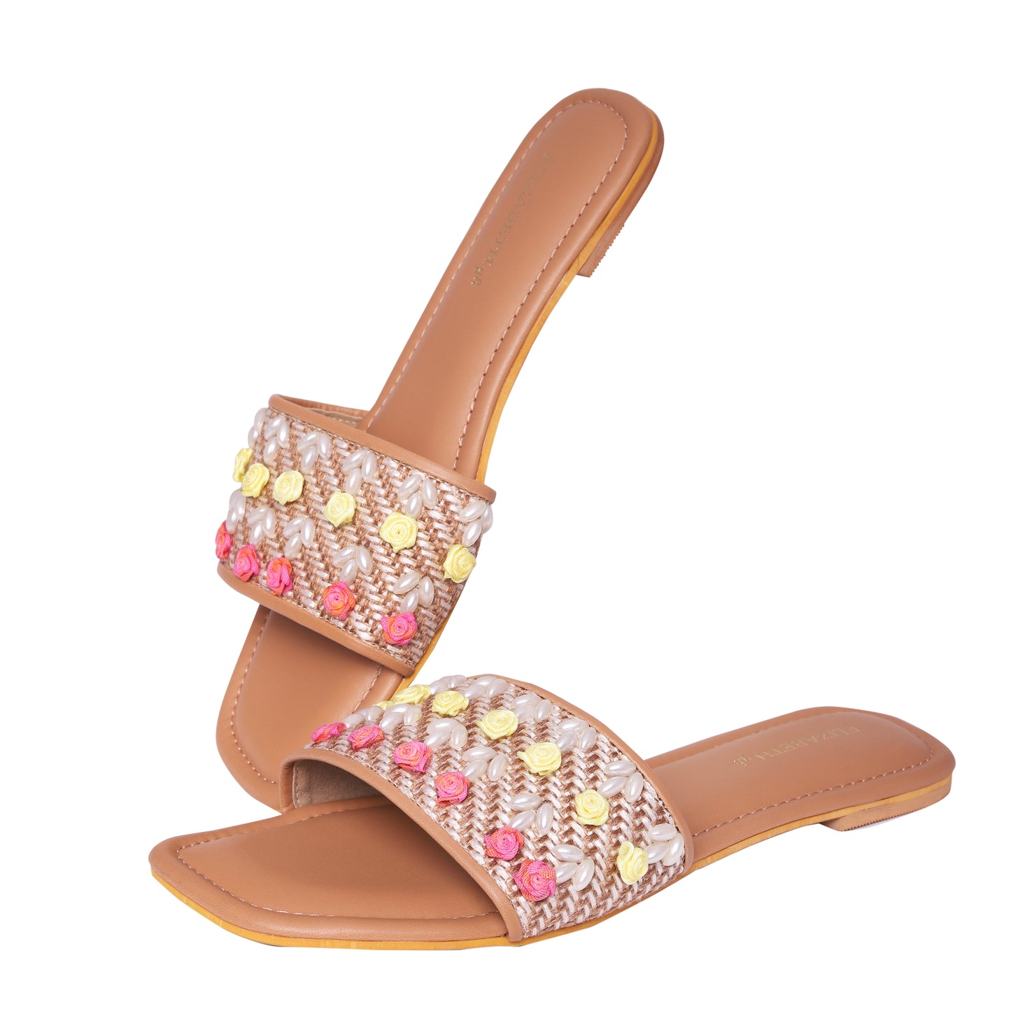 ELZ Fairytale Beige Slip-on Slider